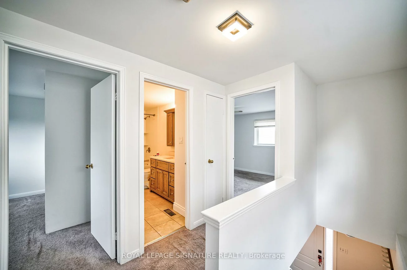 16, Christie, Letitia Heights, Barrie
