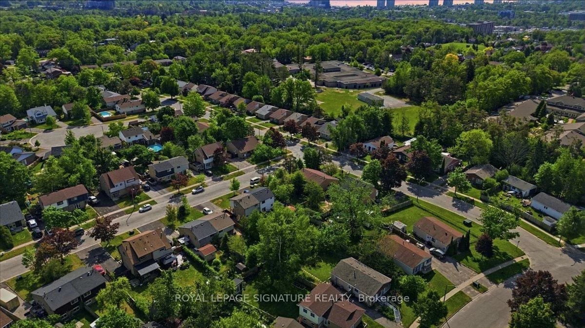 54, Scott, Letitia Heights, Barrie
