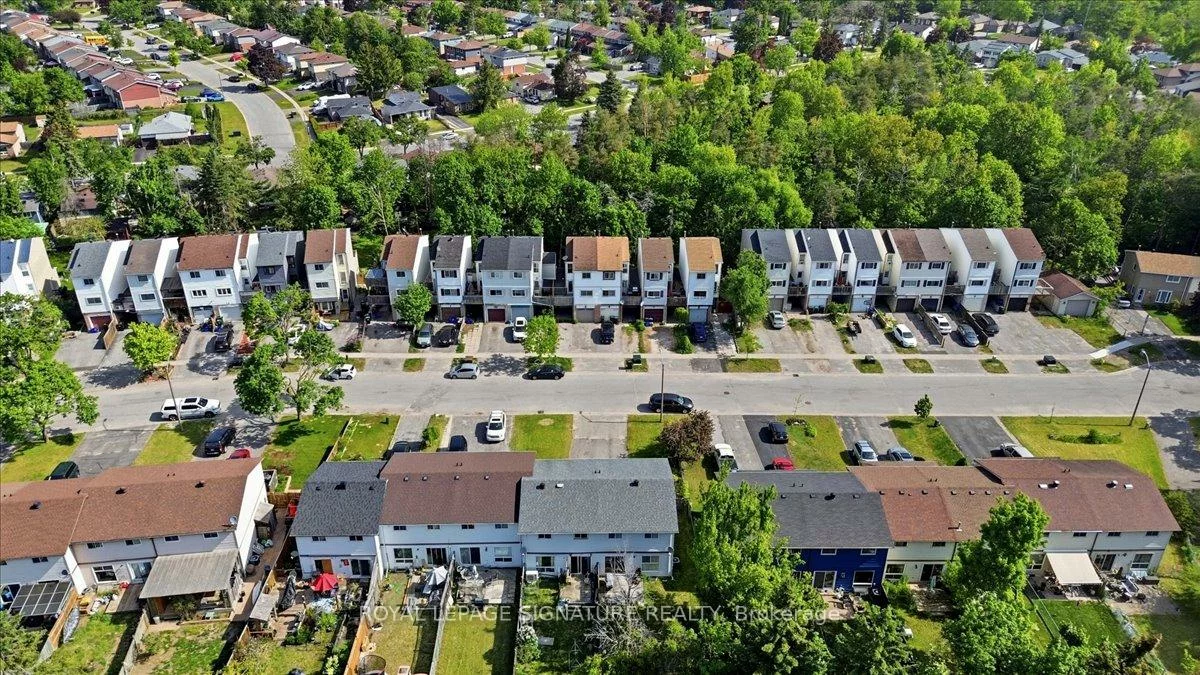 54, Scott, Letitia Heights, Barrie
