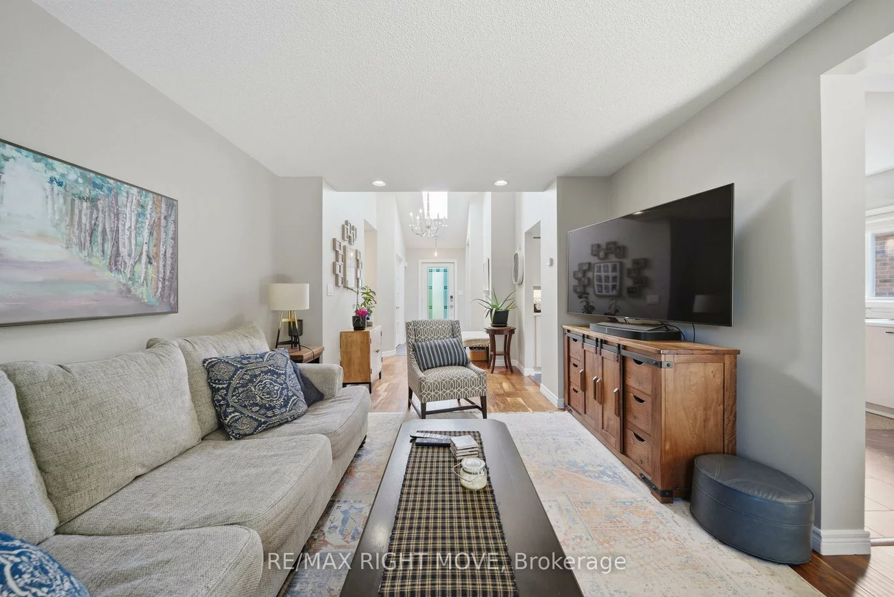 300, Cundles, Northwest, Barrie