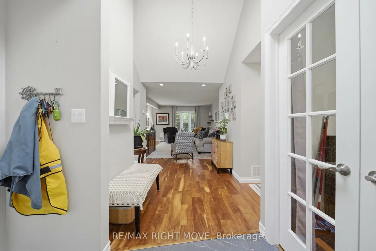 300, Cundles, Northwest, Barrie