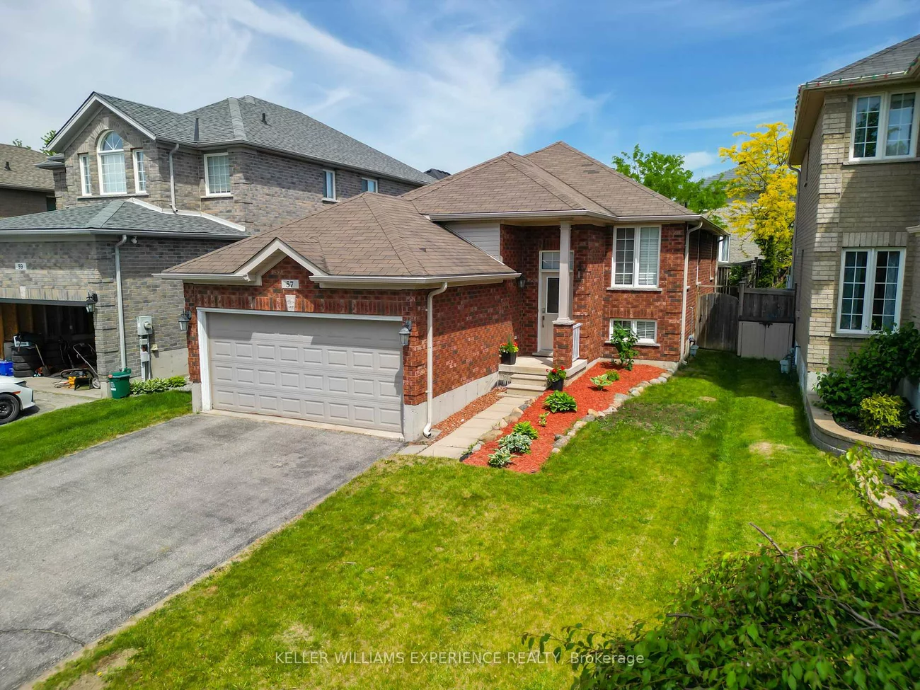57, Parisian, Innis-Shore, Barrie