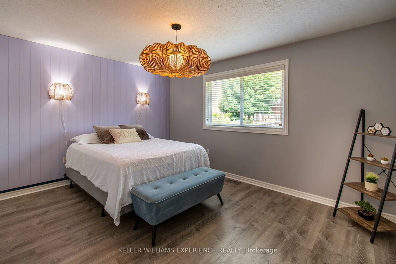 57, Parisian, Innis-Shore, Barrie