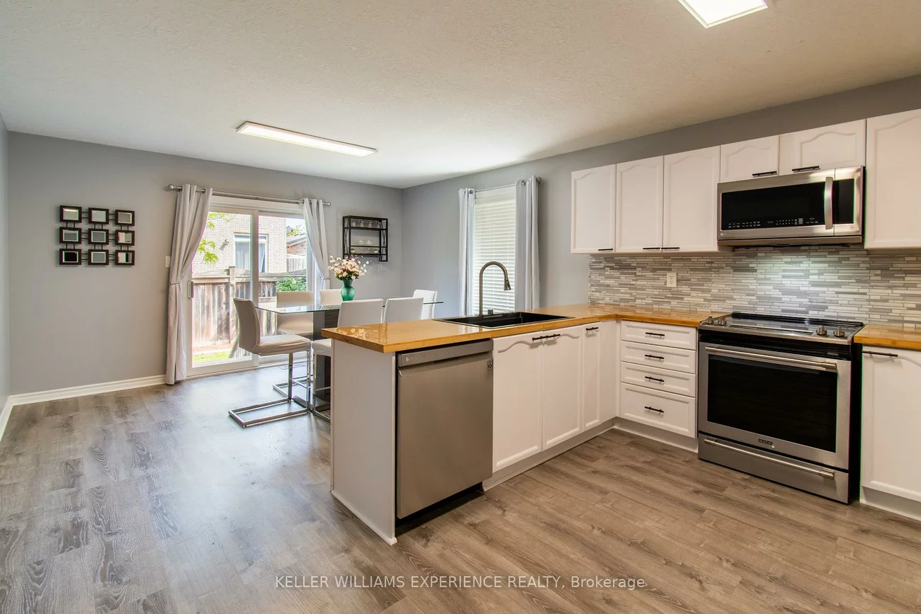 57, Parisian, Innis-Shore, Barrie