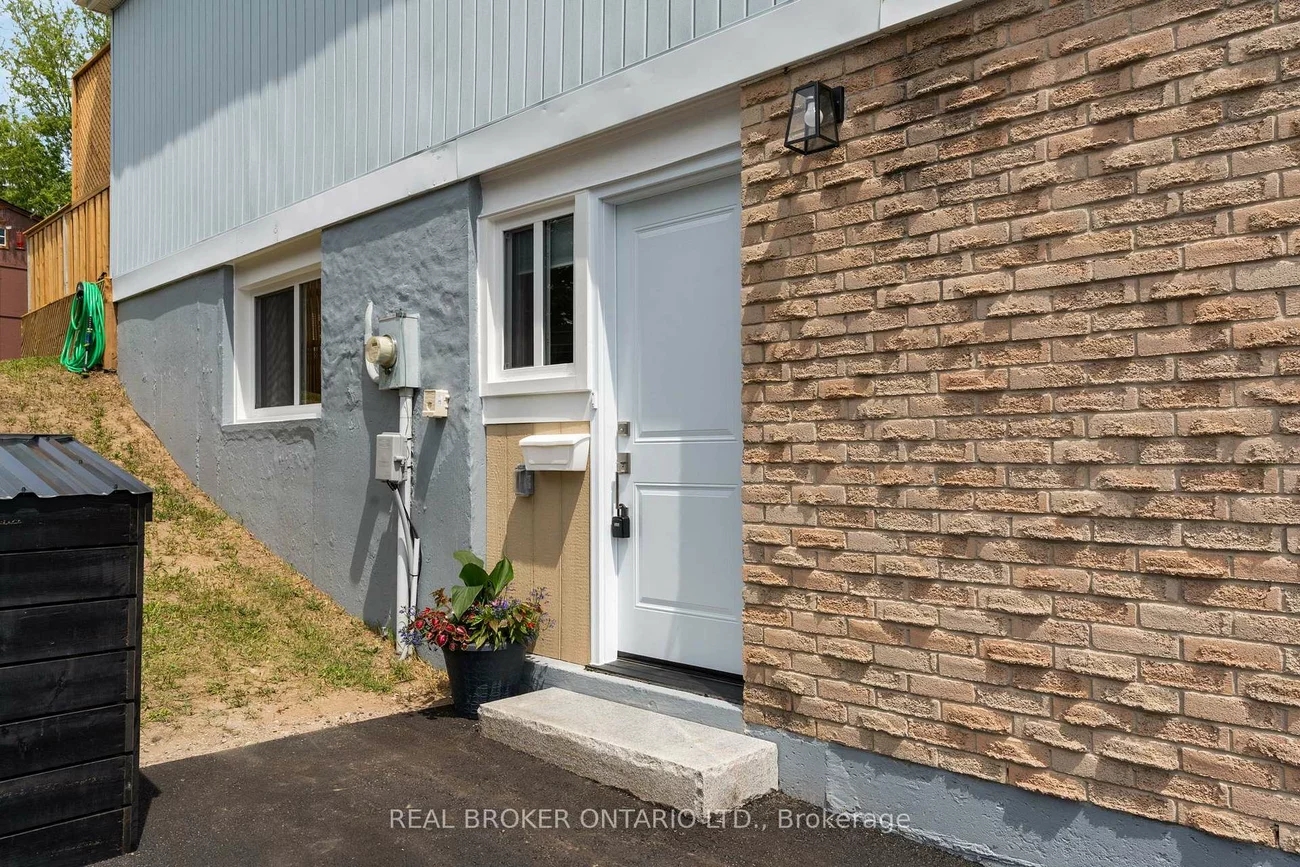 50, Browning, Letitia Heights, Barrie