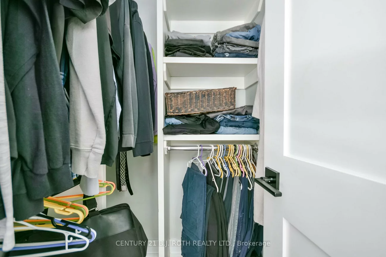27, Claire, Painswick South, Barrie