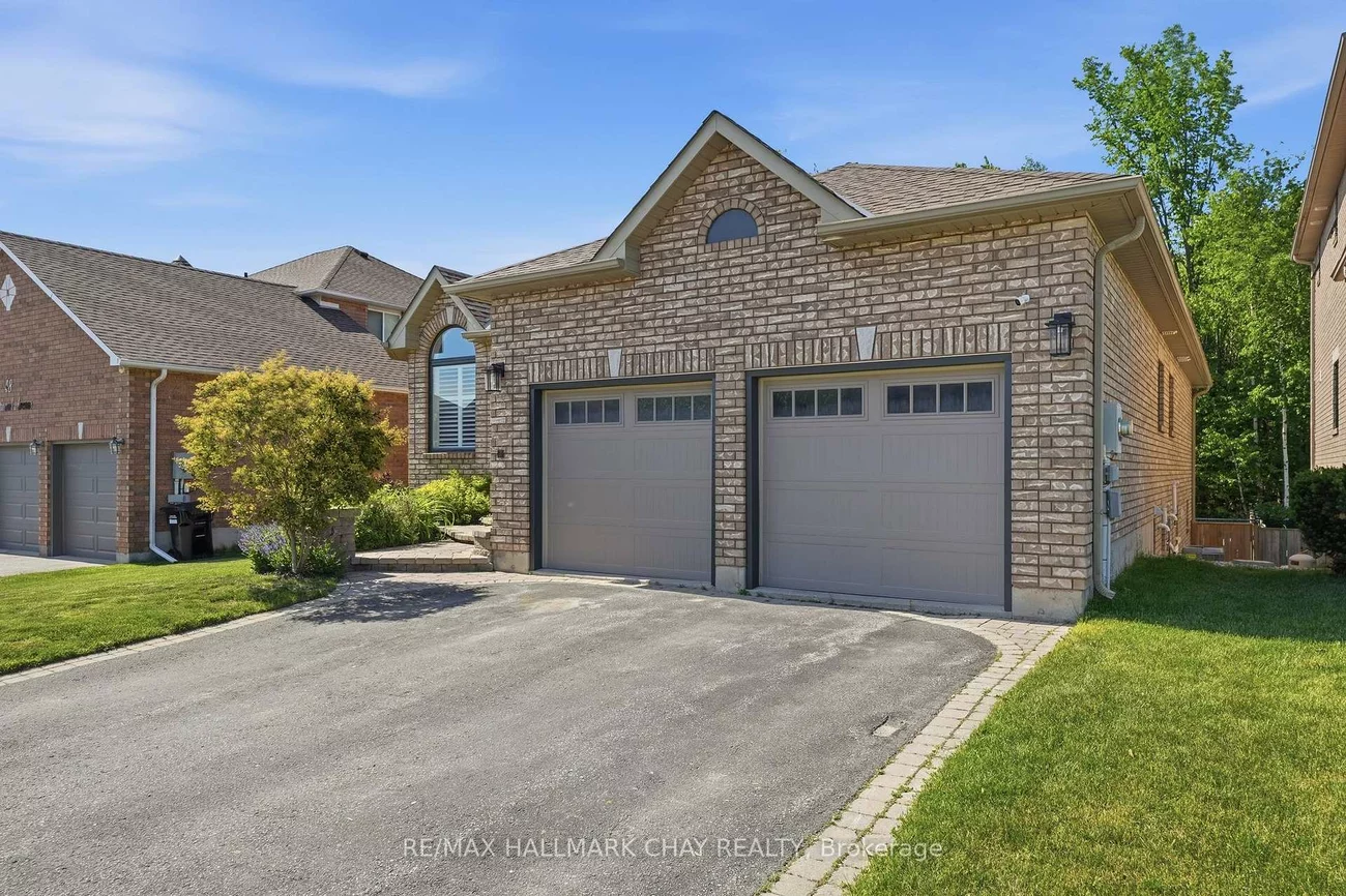 50, Thicketwood, Painswick South, Barrie