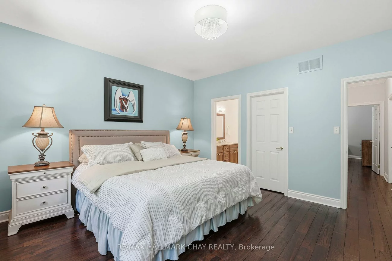 50, Thicketwood, Painswick South, Barrie