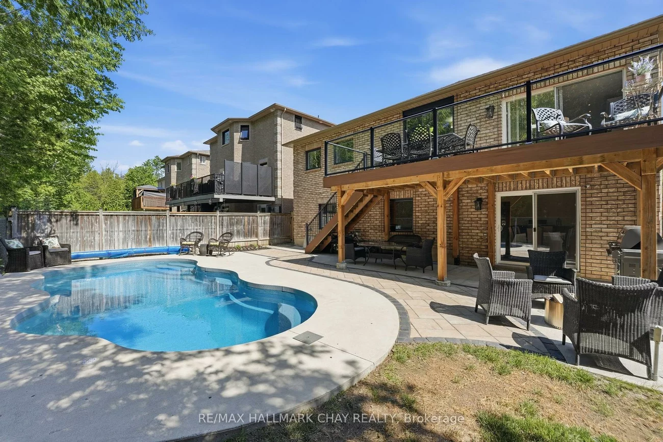 50, Thicketwood, Painswick South, Barrie
