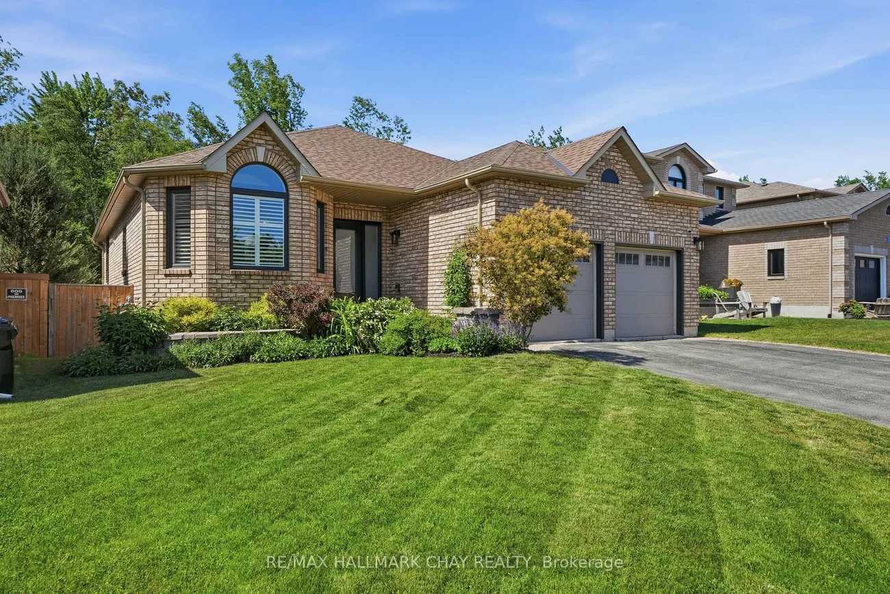 50, Thicketwood, Painswick South, Barrie
