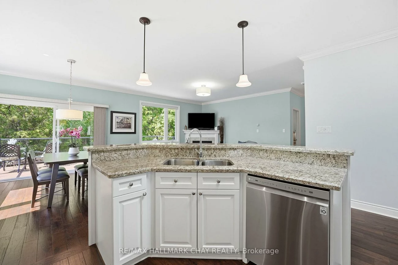 50, Thicketwood, Painswick South, Barrie