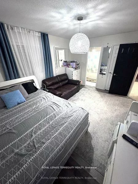 25, Jagges, Edgehill Drive, Barrie