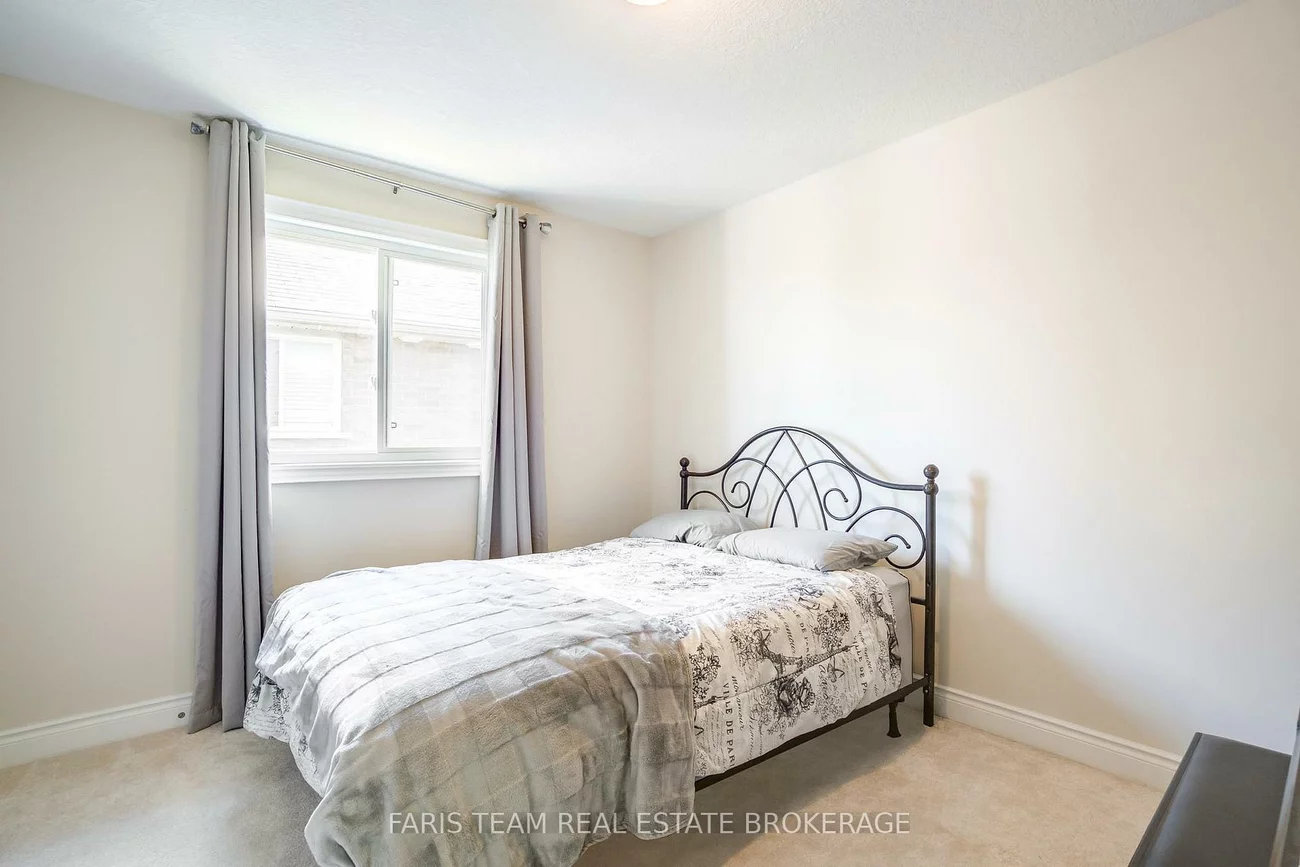 33, Auburn, Ardagh, Barrie