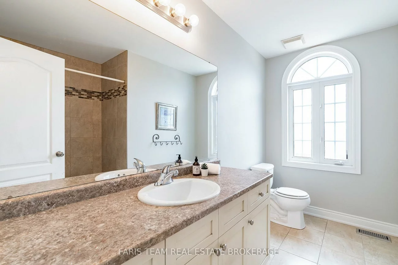 33, Auburn, Ardagh, Barrie