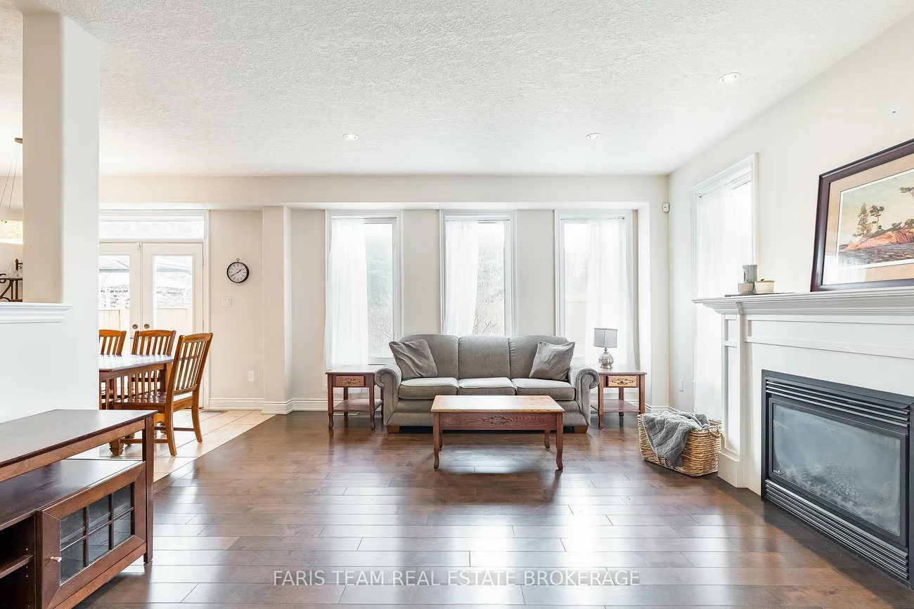 33, Auburn, Ardagh, Barrie