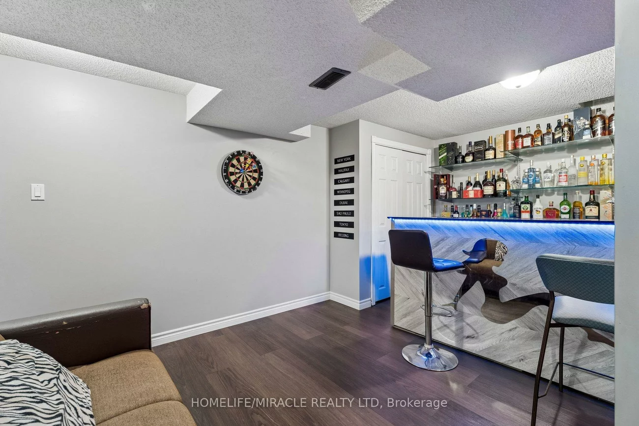 77, Livingstone, Sunnidale, Barrie