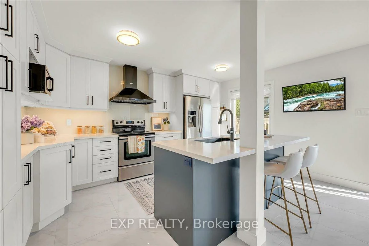 57, Dean, Painswick South, Barrie