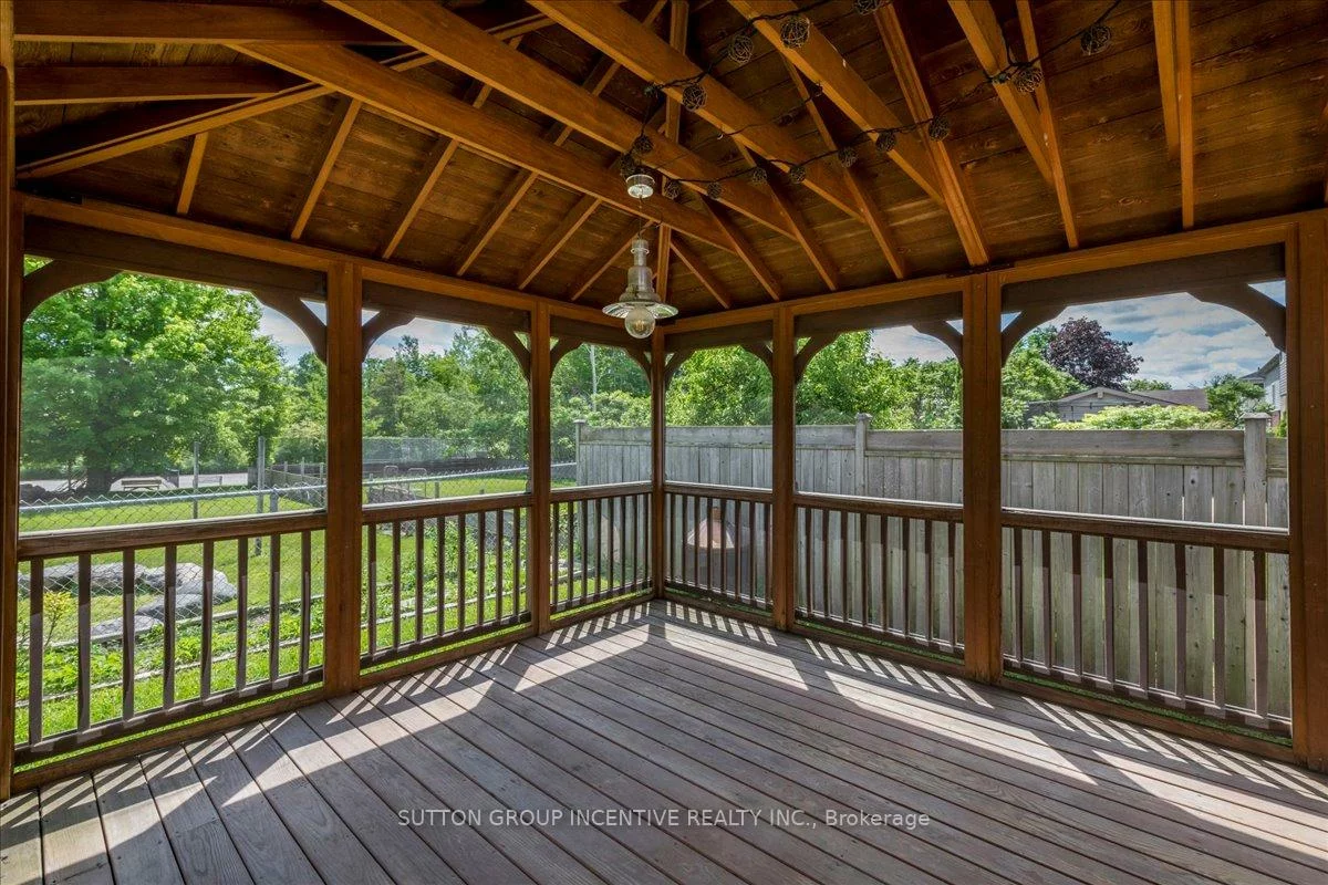 11, Thrushwood, 400 West, Barrie