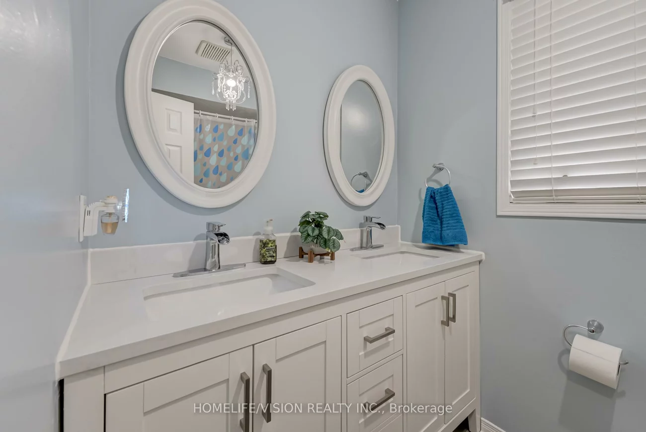 55, ETHERINGTON, West Bayfield, Barrie