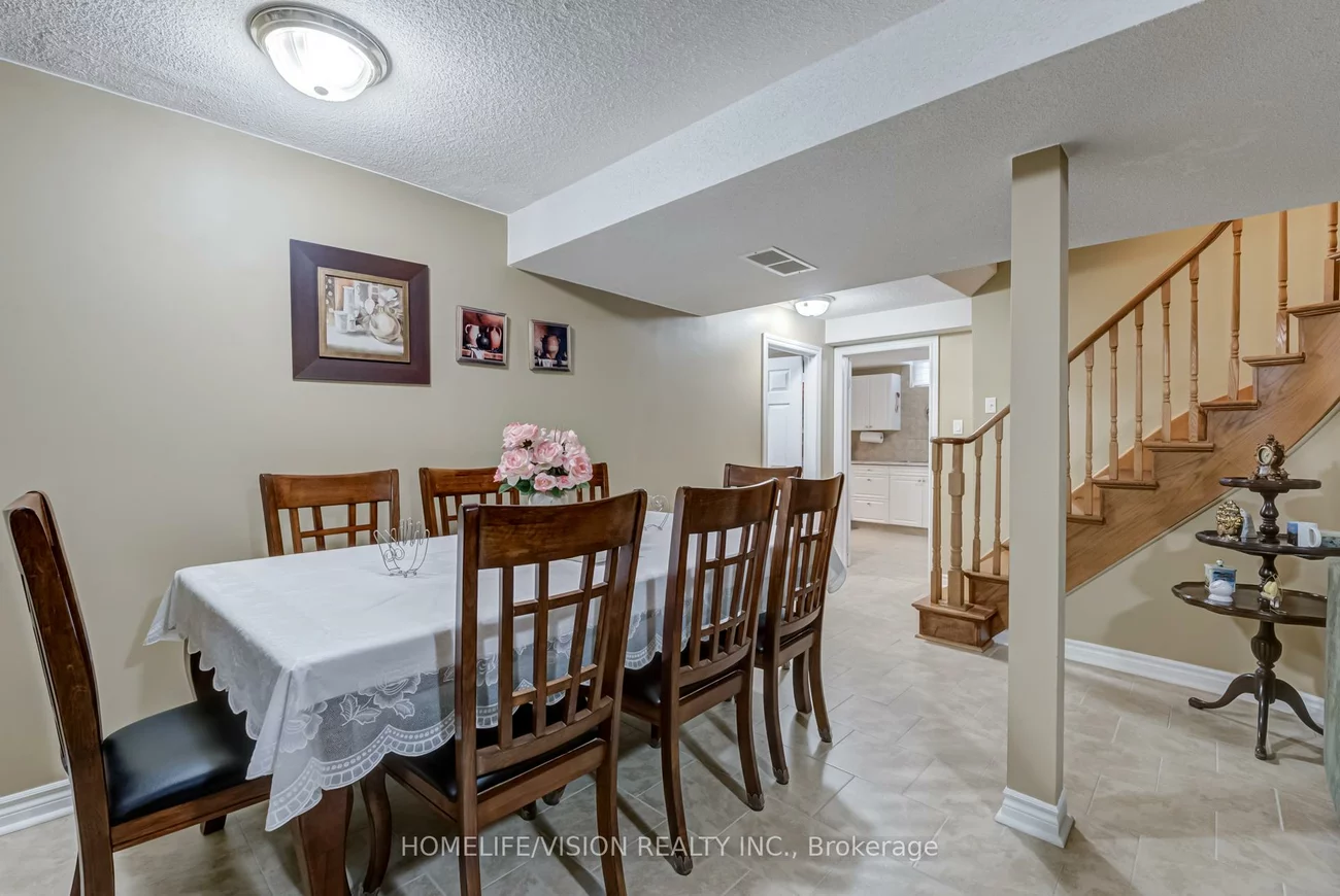 55, ETHERINGTON, West Bayfield, Barrie