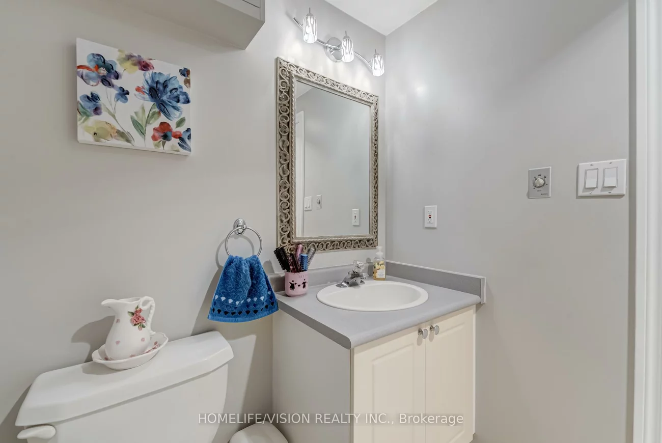 55, ETHERINGTON, West Bayfield, Barrie