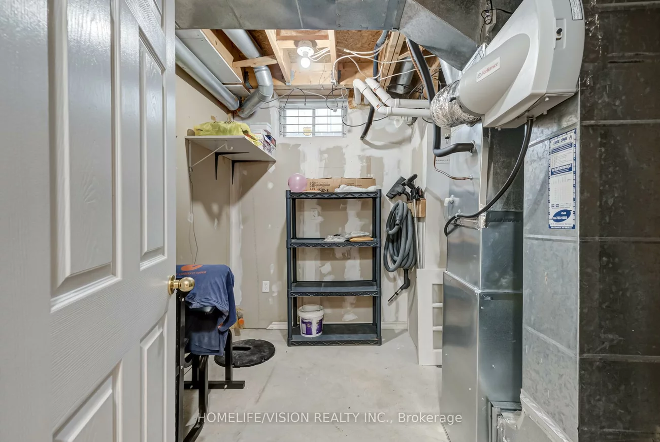 55, ETHERINGTON, West Bayfield, Barrie