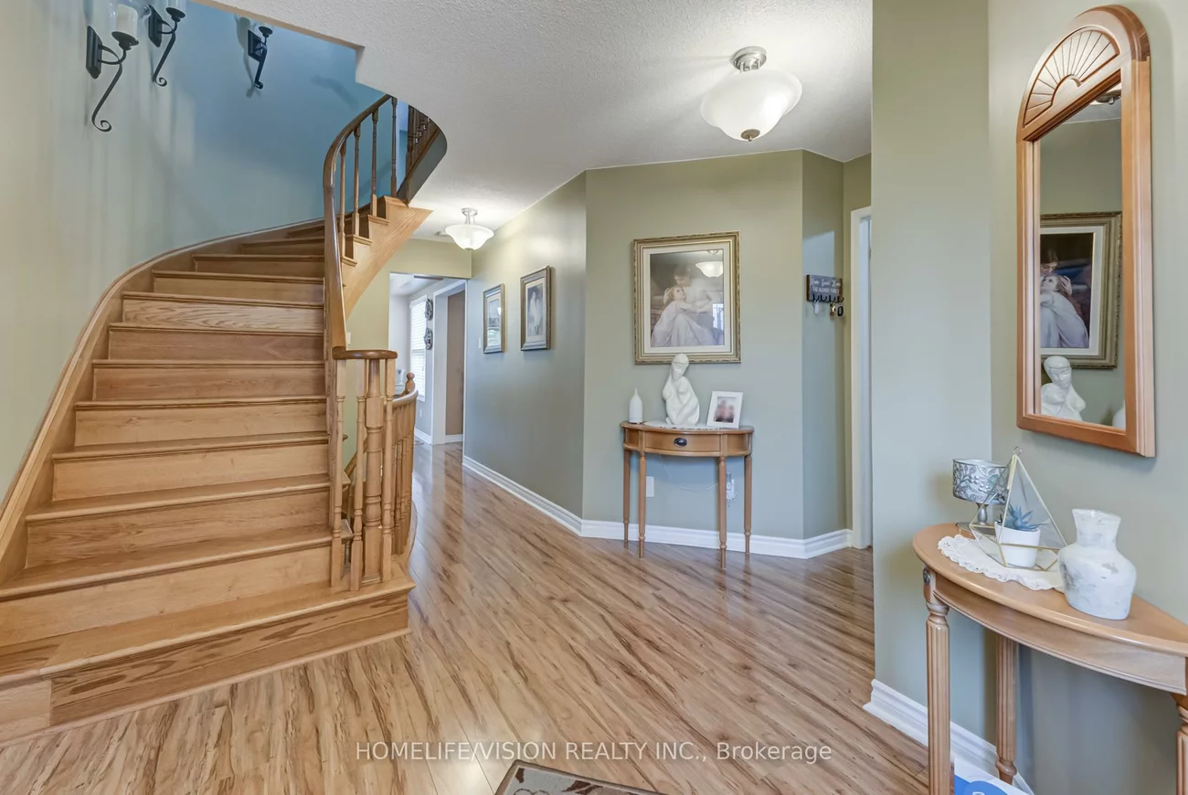 55, ETHERINGTON, West Bayfield, Barrie