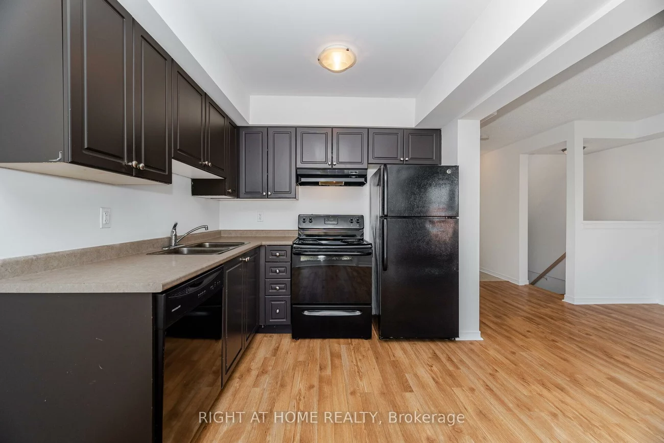 23, Peartree, Allandale Heights, Barrie