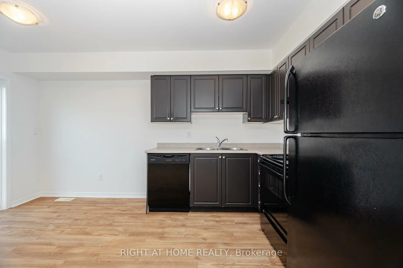 23, Peartree, Allandale Heights, Barrie