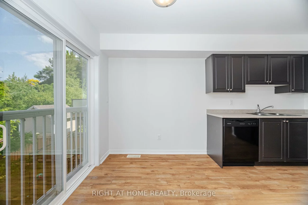 23, Peartree, Allandale Heights, Barrie