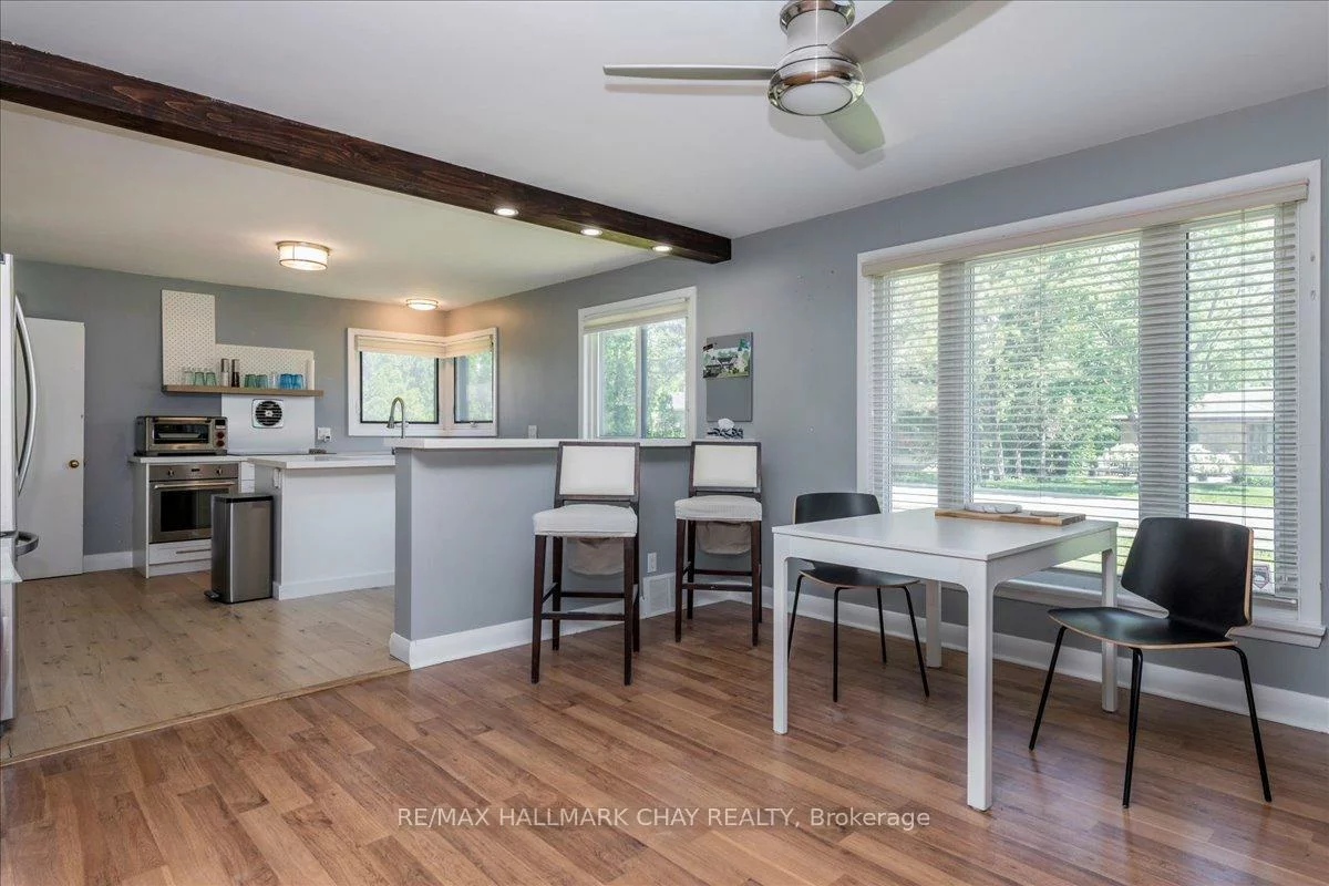 69, Rodney, Codrington, Barrie