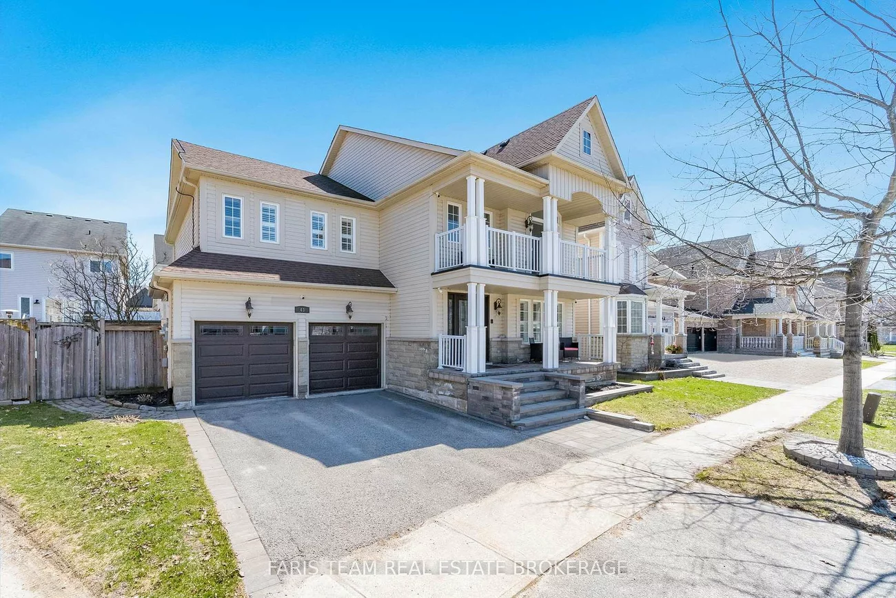 43, Maple Crown, Innis-Shore, Barrie