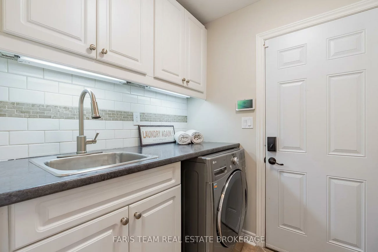 43, Maple Crown, Innis-Shore, Barrie