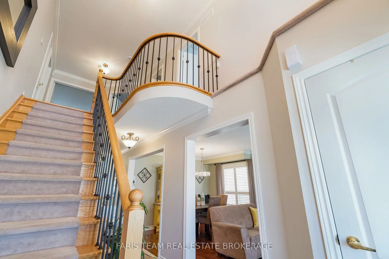 43, Maple Crown, Innis-Shore, Barrie
