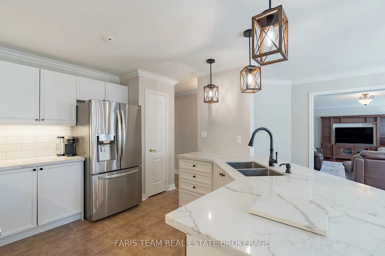 43, Maple Crown, Innis-Shore, Barrie