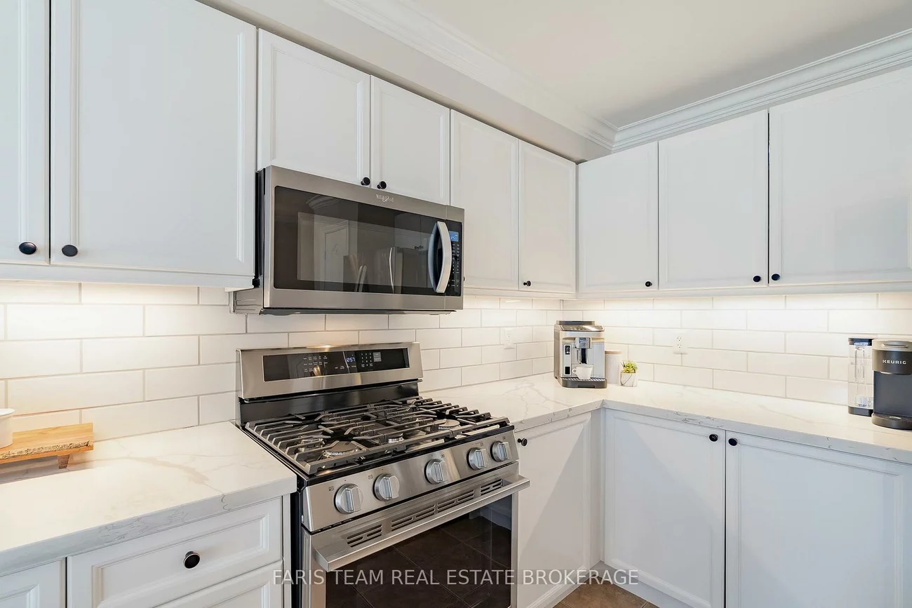 43, Maple Crown, Innis-Shore, Barrie
