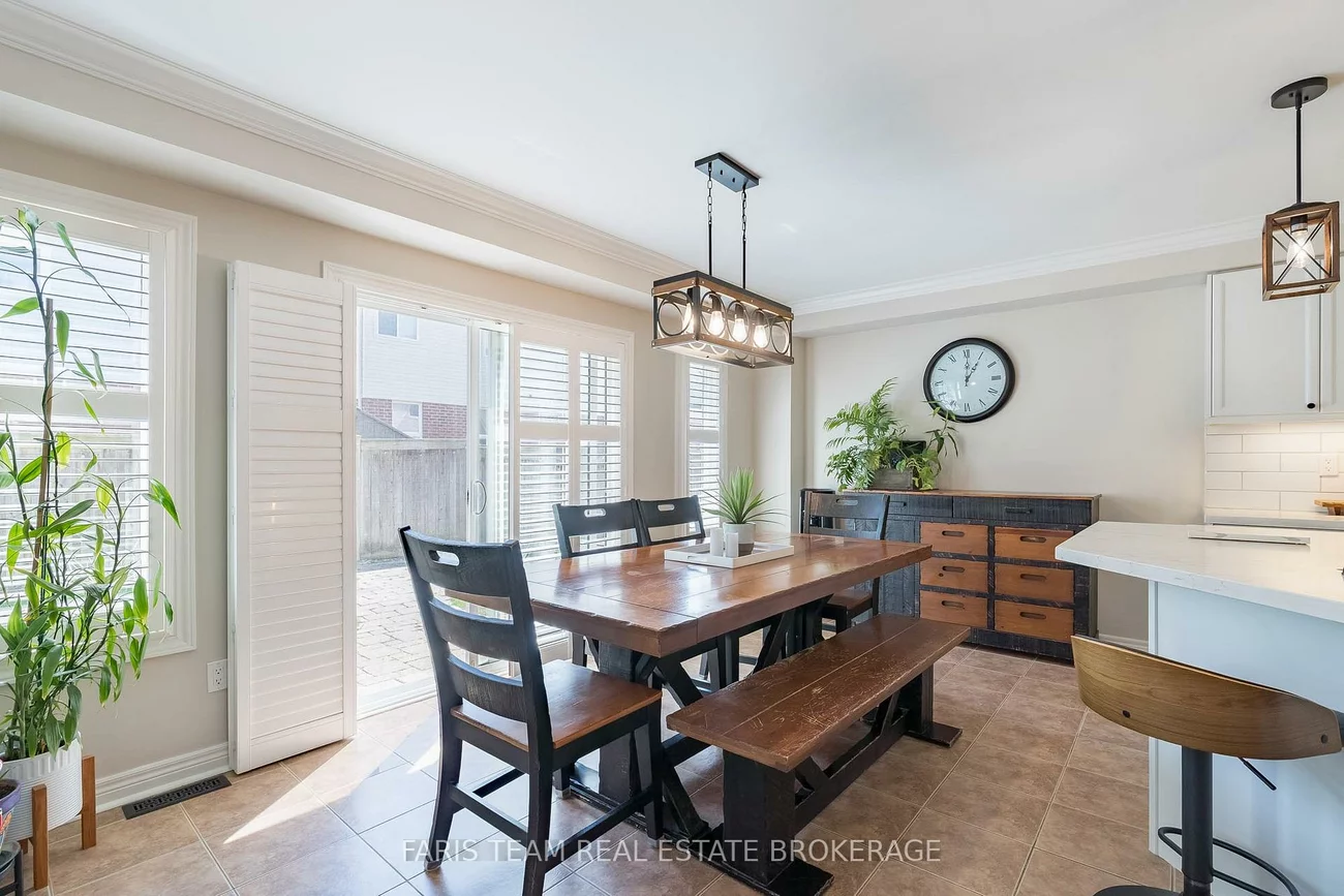 43, Maple Crown, Innis-Shore, Barrie