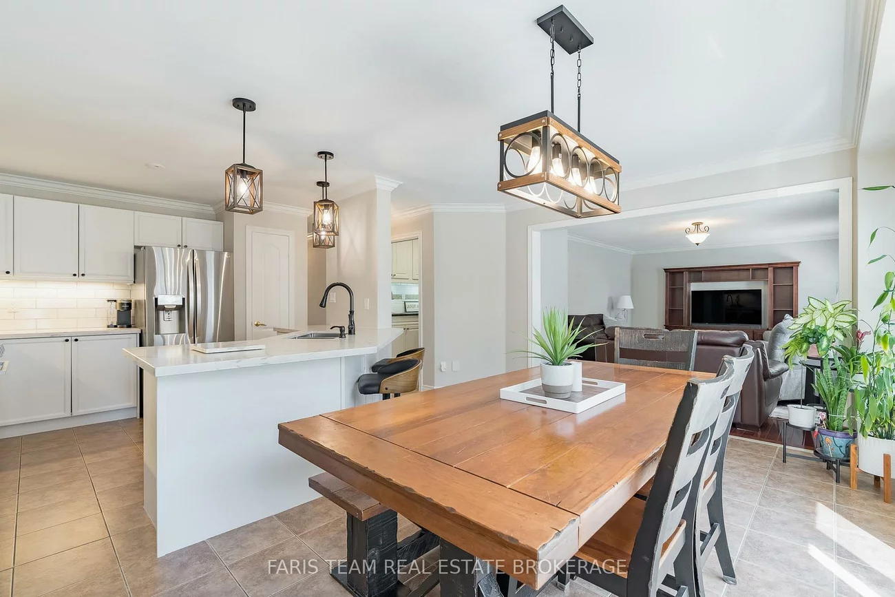43, Maple Crown, Innis-Shore, Barrie