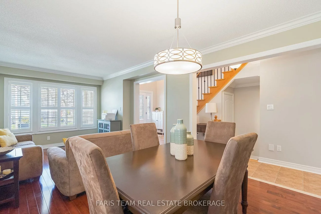 43, Maple Crown, Innis-Shore, Barrie