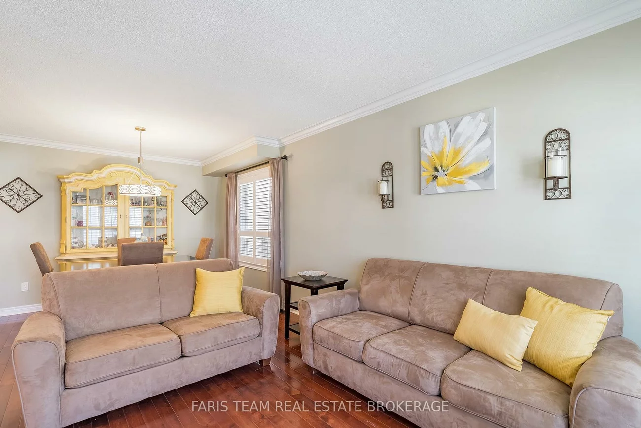 43, Maple Crown, Innis-Shore, Barrie