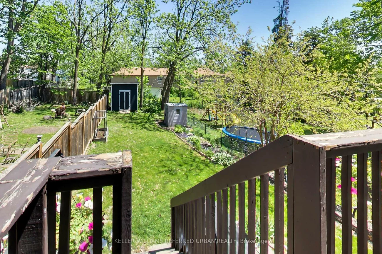 27, Lount, Wellington, Barrie