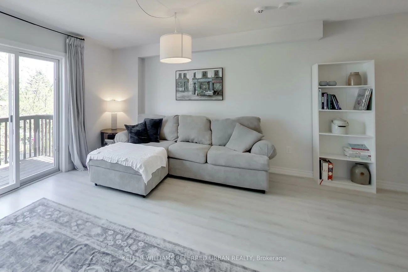 27, Lount, Wellington, Barrie