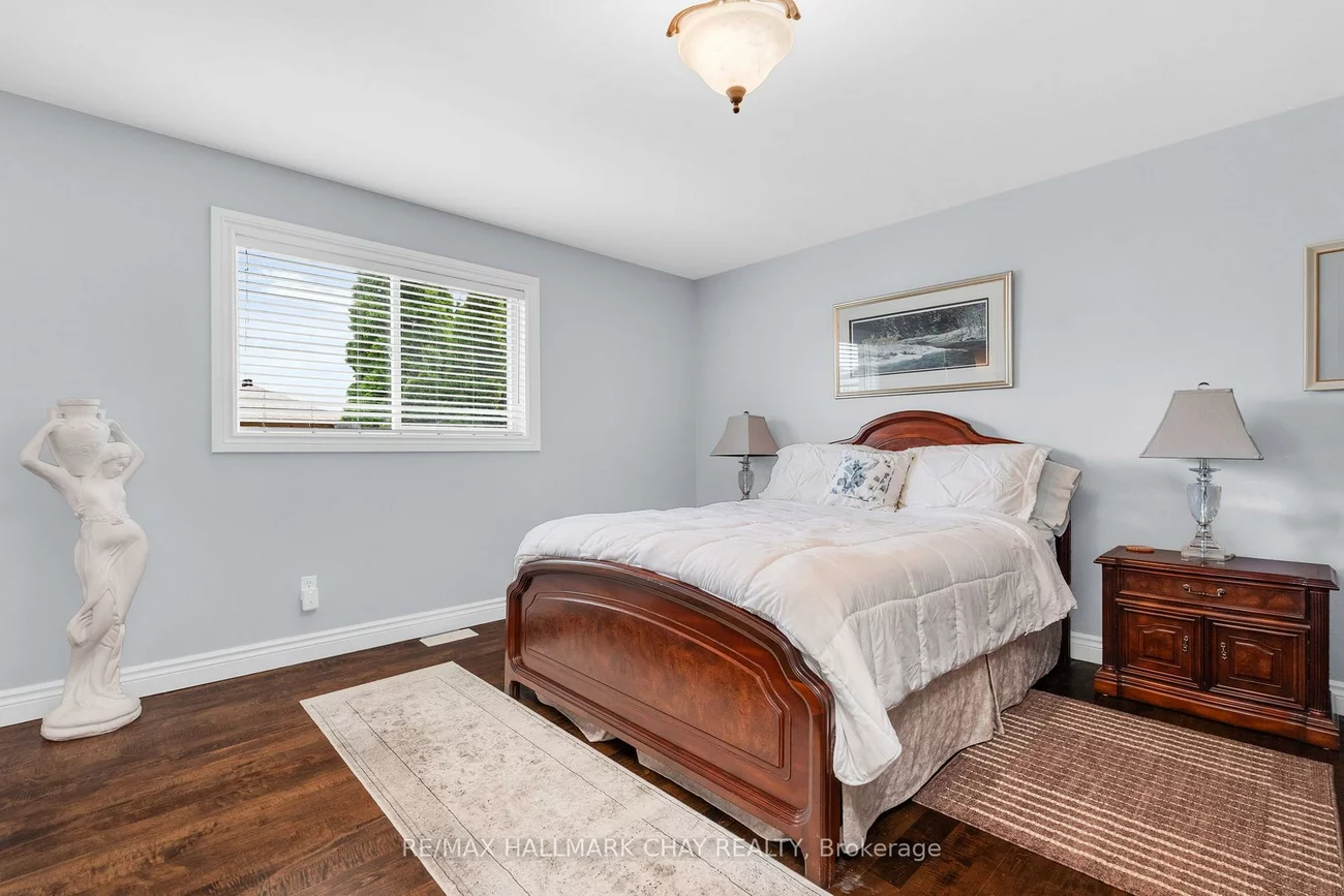 317, Harvie, Holly, Barrie
