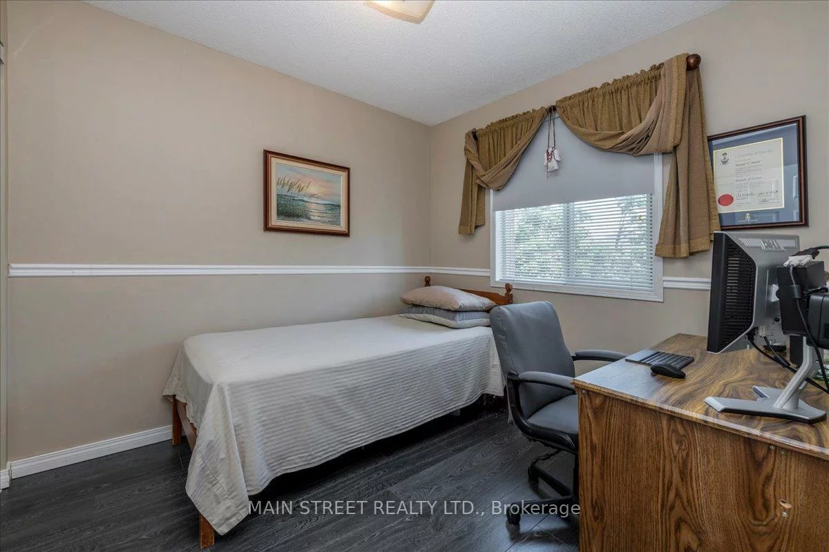 128, Tunbridge, Georgian Drive, Barrie