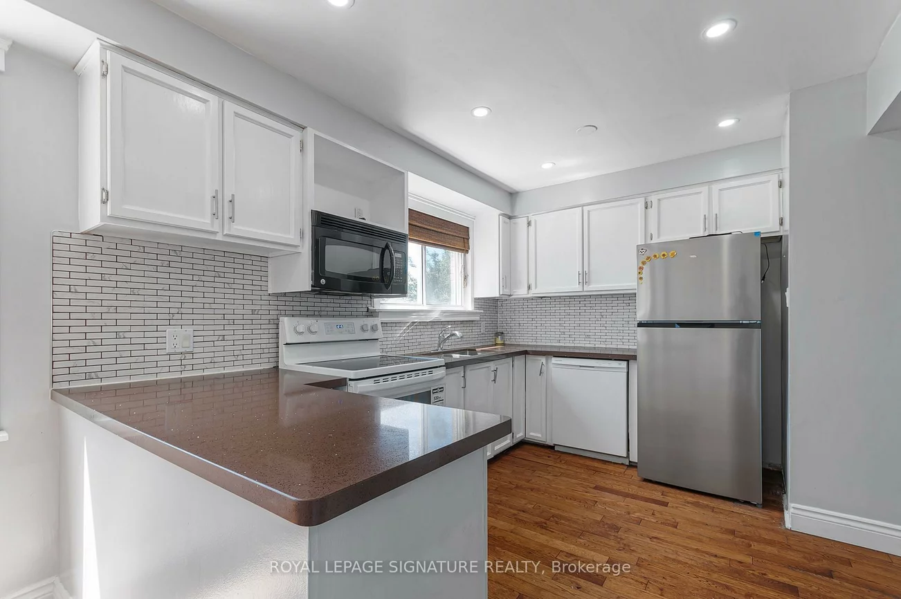 27, DAPHNE, Cundles East, Barrie