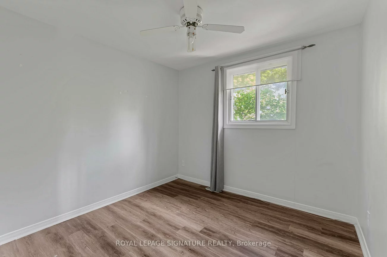 27, DAPHNE, Cundles East, Barrie