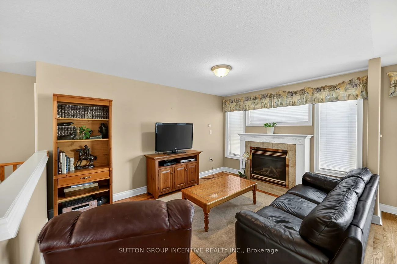 101, Lion's Gate, Little Lake, Barrie