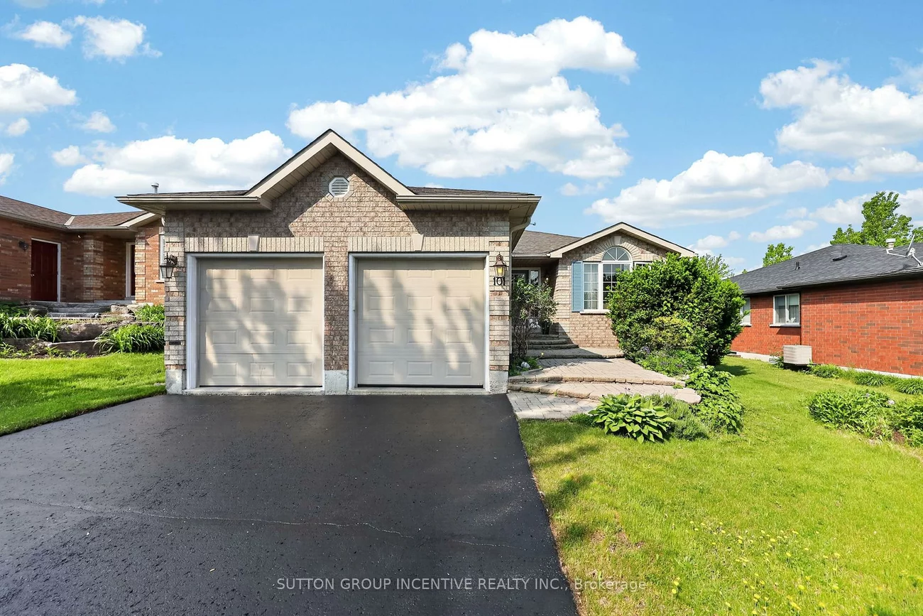 101, Lion's Gate, Little Lake, Barrie