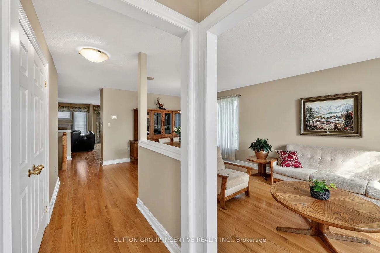 101, Lion's Gate, Little Lake, Barrie