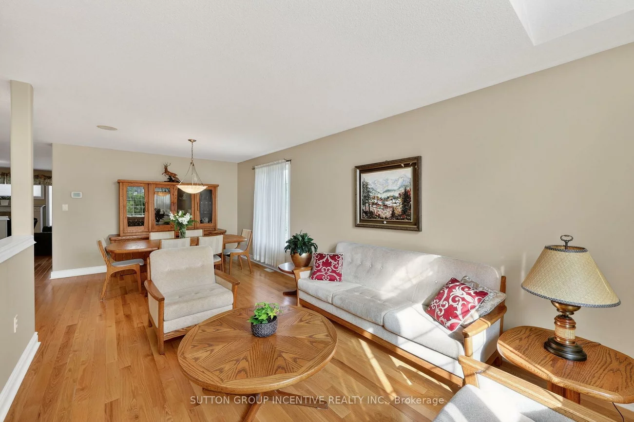 101, Lion's Gate, Little Lake, Barrie